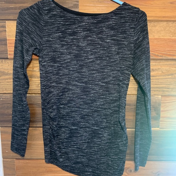 Black long sleeve - Picture 2 of 3